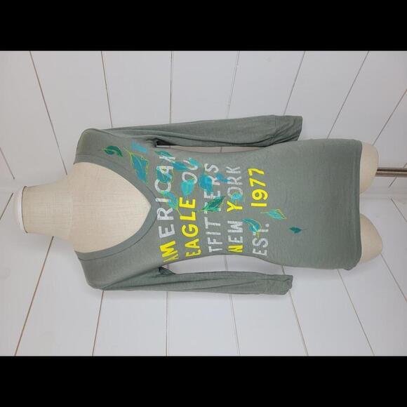 NWT American Eagle Outfitters small green long sleeve deep v tee shirt - Picture 1 of 4